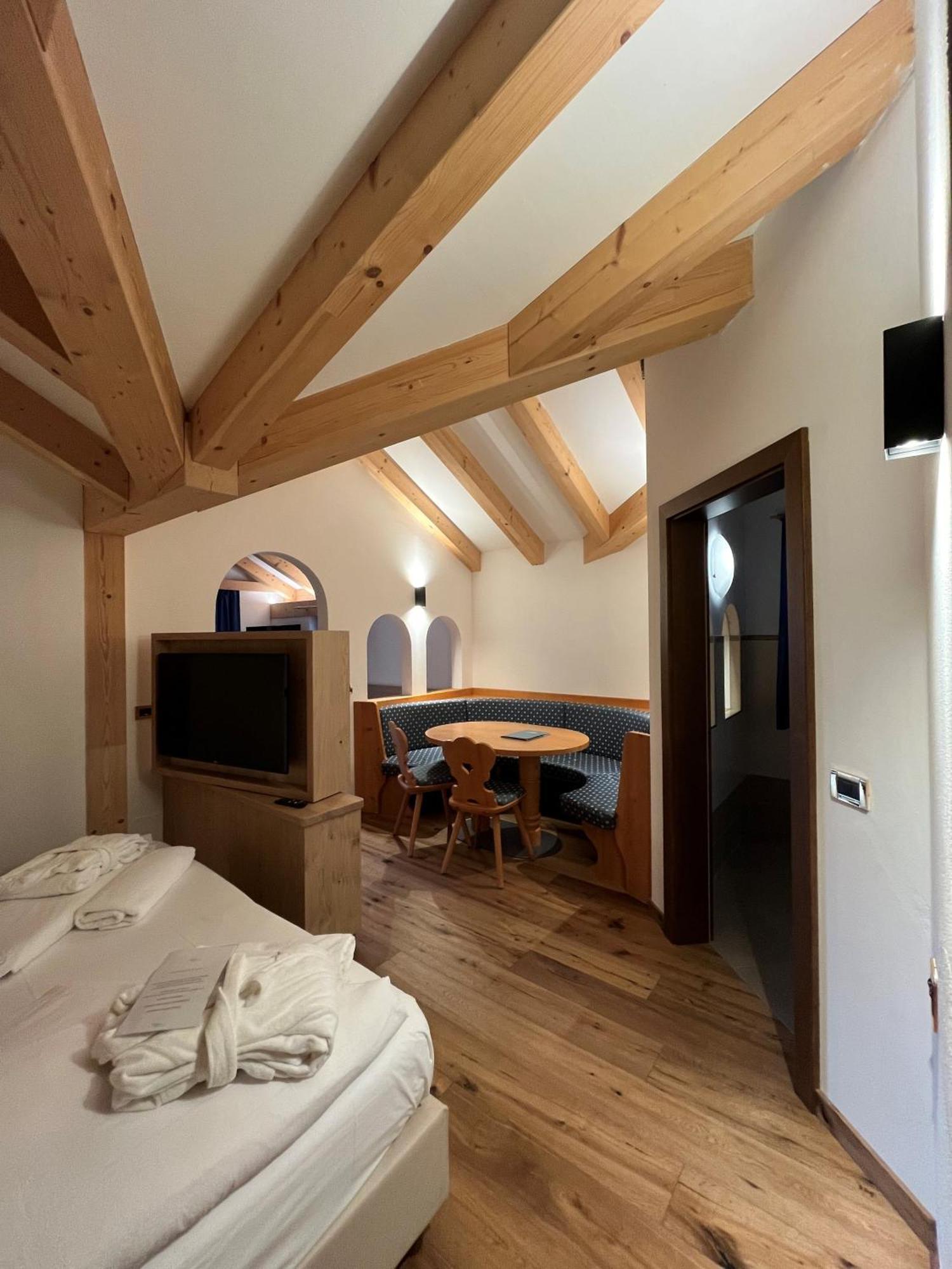 Hotel Terme Antico Bagno ปอซซาดิฟัซซา ห้อง รูปภาพ